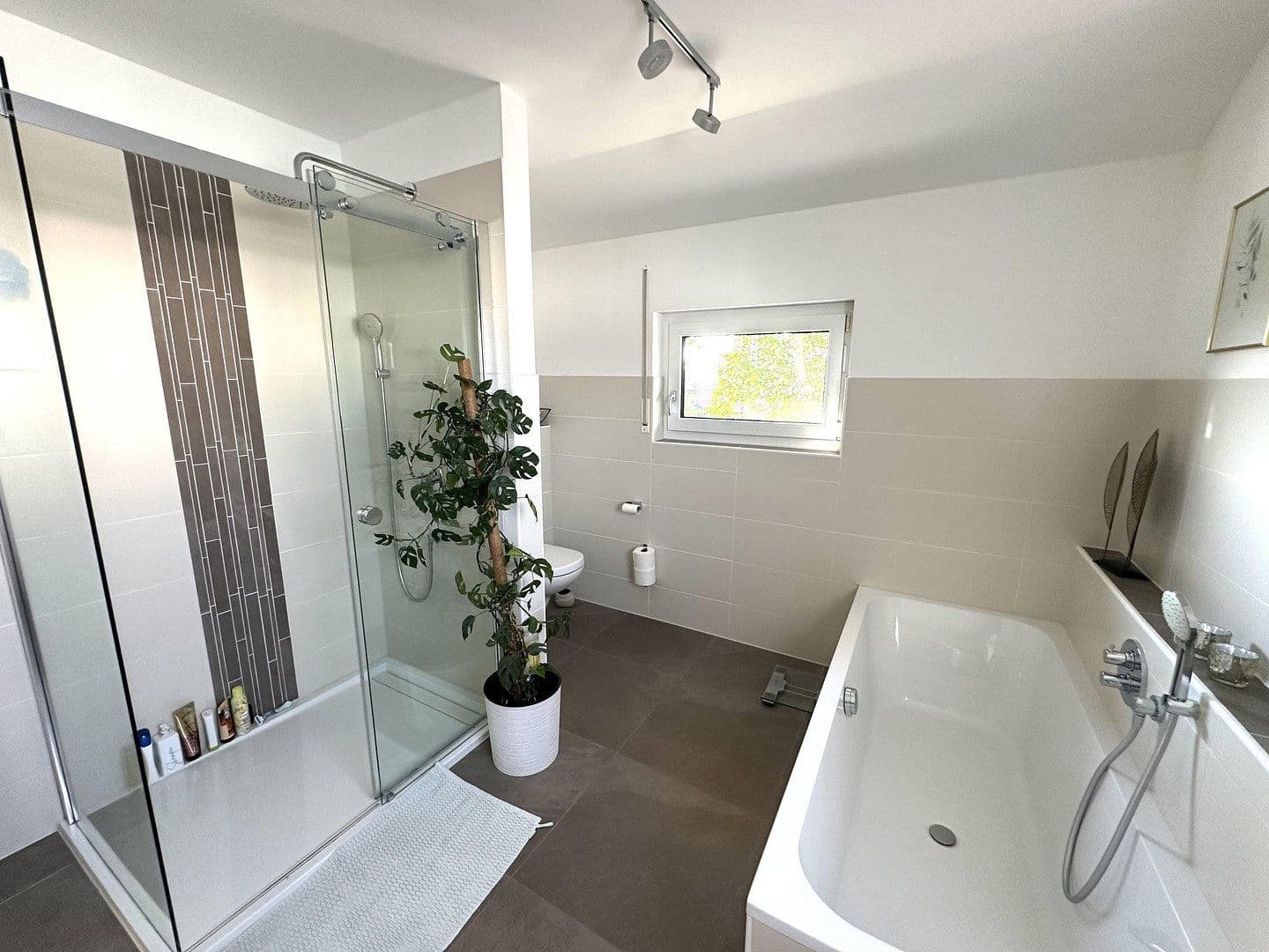 Prodej domu 150 m², pozemek 688 m², Obertaufkirchen, Bavorsko Prodej domu 150 m², pozemek 688 m², Obertaufkirchen, Bavorsko