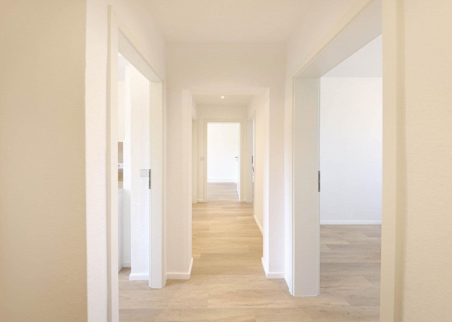 Prodej bytu 3+1 64 m², Am Wasserturm 2, Rötha, Sasko Prodej bytu 3+1 64 m², Am Wasserturm 2, Rötha, Sasko