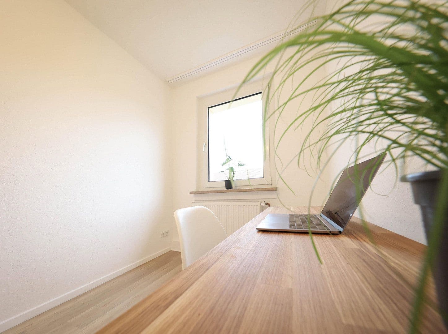 Prodej bytu 3+1 64 m², Am Wasserturm 2, Rötha, Sasko Prodej bytu 3+1 64 m², Am Wasserturm 2, Rötha, Sasko