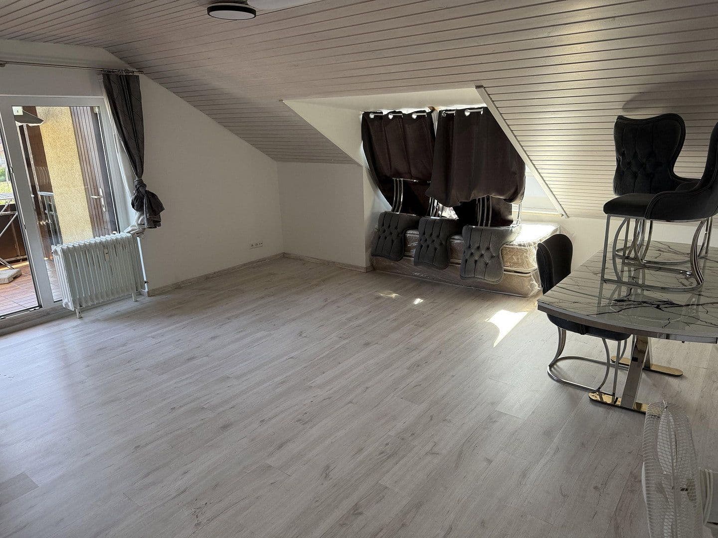Pronájem bytu 3+1 90 m², Domhofstrasse 16, Weil am Rhein, Bádensko-Württembersko Pronájem bytu 3+1 90 m², Domhofstrasse 16, Weil am Rhein, Bádensko-Württembersko