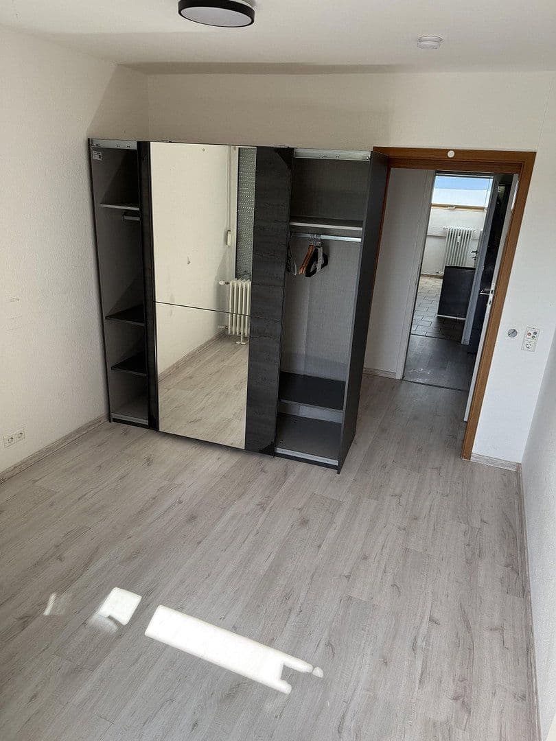 Pronájem bytu 3+1 90 m², Domhofstrasse 16, Weil am Rhein, Bádensko-Württembersko Pronájem bytu 3+1 90 m², Domhofstrasse 16, Weil am Rhein, Bádensko-Württembersko