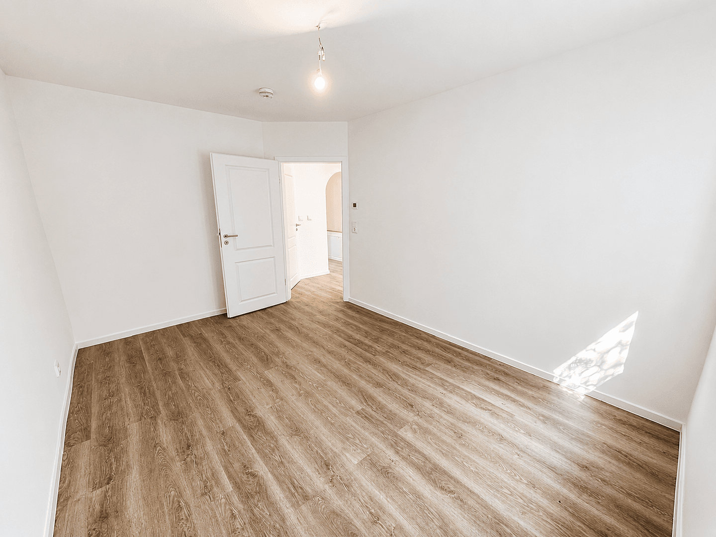Pronájem bytu 2+1 53 m², Magdeburger Str. 7, Leipzig, Sasko Pronájem bytu 2+1 53 m², Magdeburger Str. 7, Leipzig, Sasko