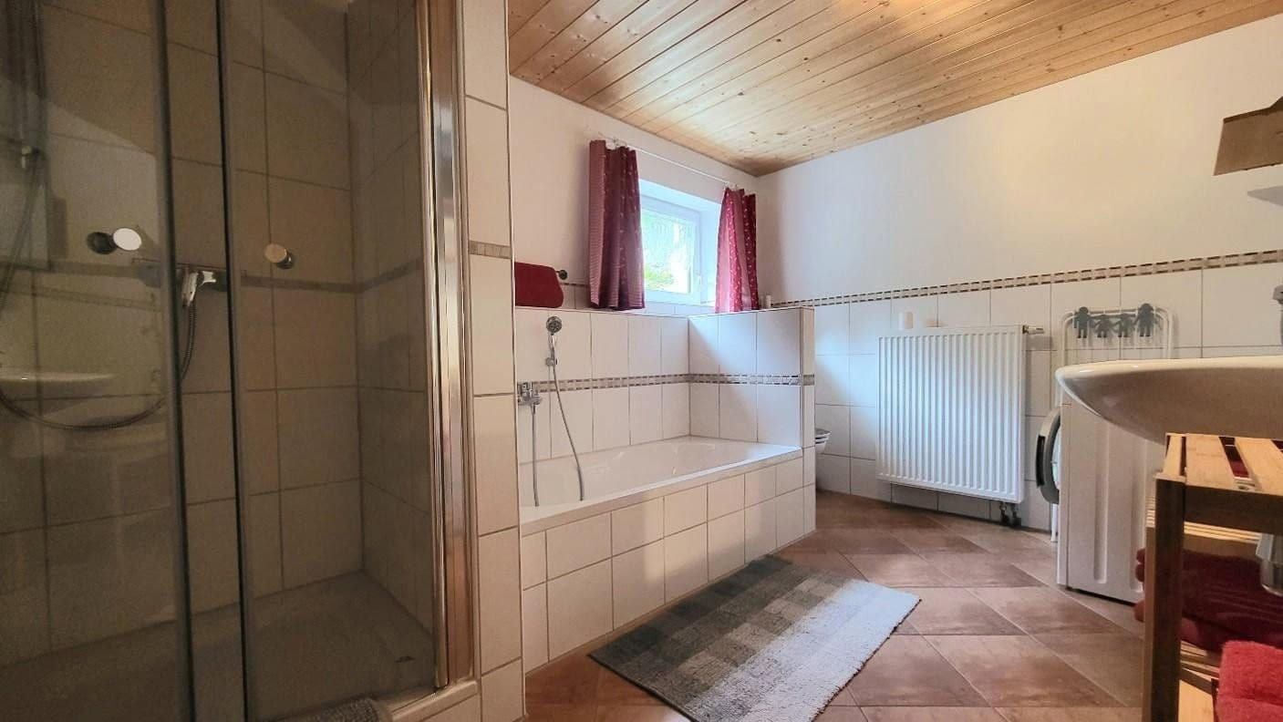 Prodej domu 317 m², pozemek 2.032 m², Blaichach, Bavorsko Prodej domu 317 m², pozemek 2.032 m², Blaichach, Bavorsko
