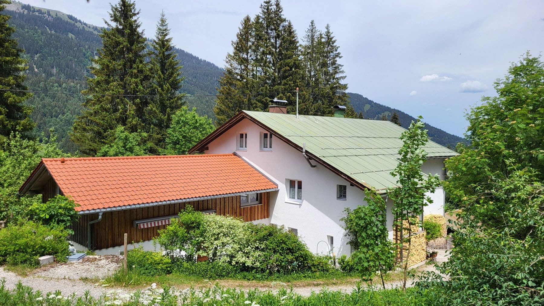 Prodej domu 317 m², pozemek 2.032 m², Blaichach, Bavorsko Prodej domu 317 m², pozemek 2.032 m², Blaichach, Bavorsko