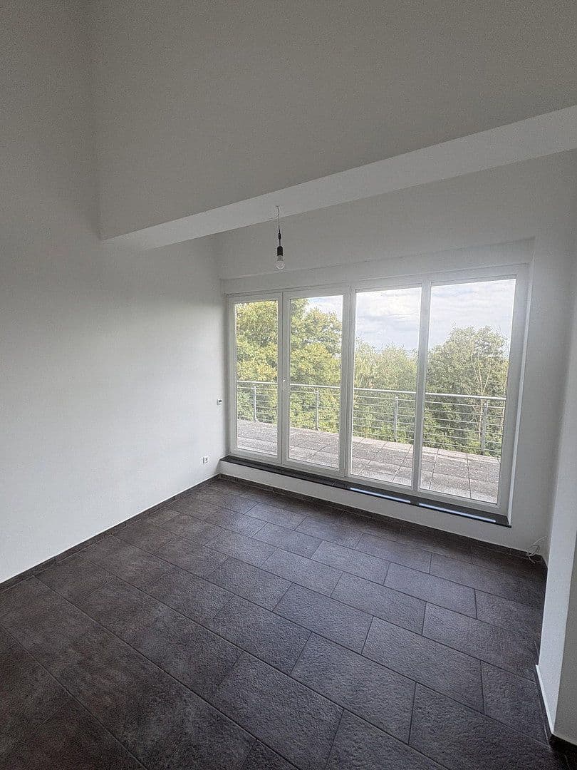 Prodej bytu 4+1 125 m², Sternenberg 46, Wuppertal, Severní Porýní-Vestfálsko Prodej bytu 4+1 125 m², Sternenberg 46, Wuppertal, Severní Porýní-Vestfálsko