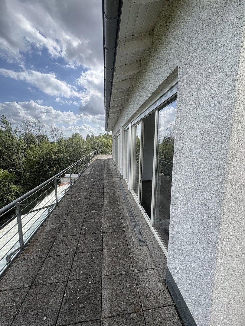 Prodej bytu 4+1 125 m², Sternenberg 46, Wuppertal, Severní Porýní-Vestfálsko Prodej bytu 4+1 125 m², Sternenberg 46, Wuppertal, Severní Porýní-Vestfálsko
