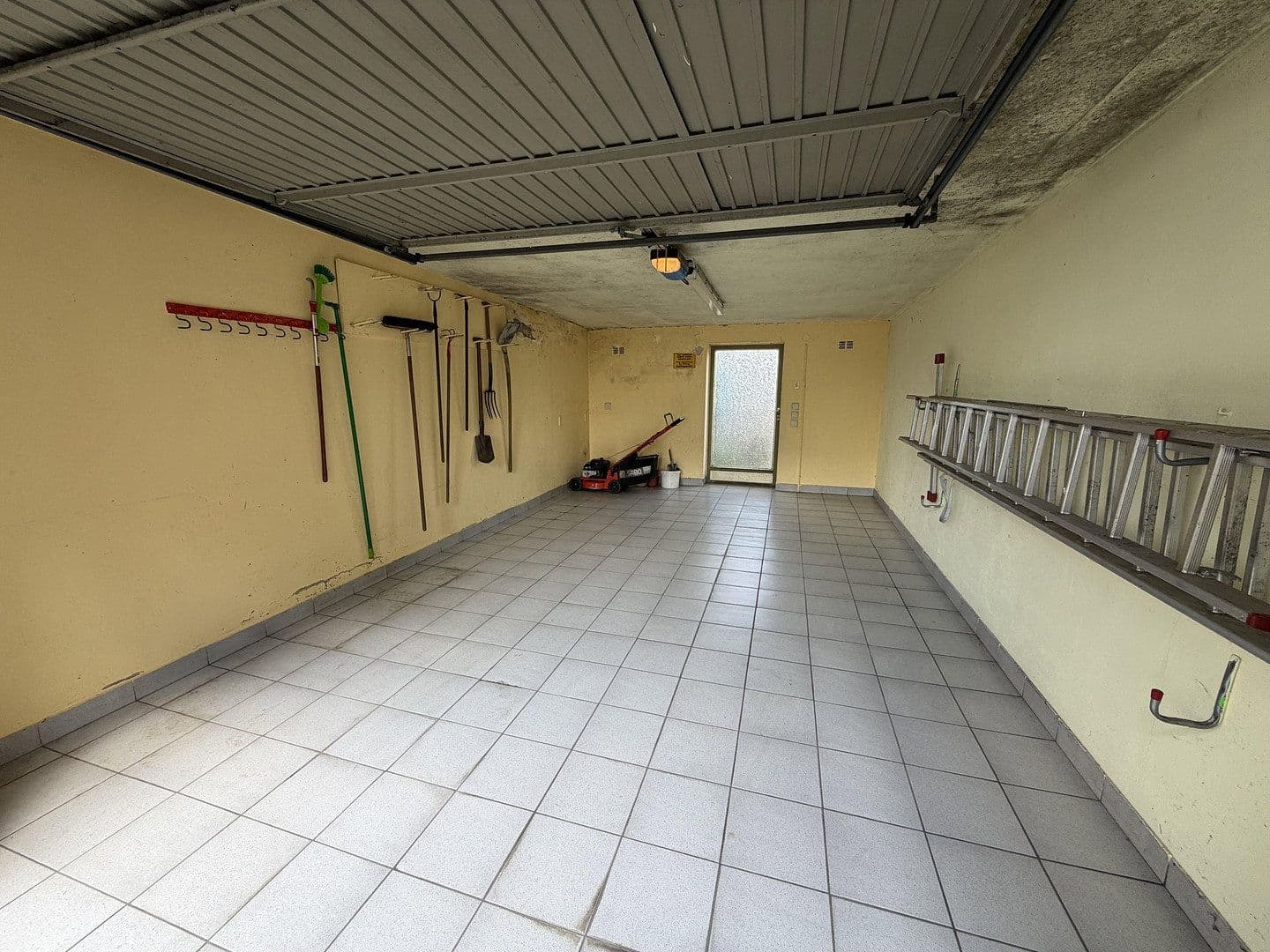 Prodej domu 157 m², pozemek 1.074 m², Löhne, Severní Porýní-Vestfálsko Prodej domu 157 m², pozemek 1.074 m², Löhne, Severní Porýní-Vestfálsko