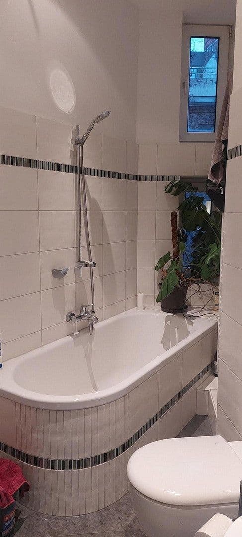 Prodej bytu 2+1 75 m², Berlin, Berlín Prodej bytu 2+1 75 m², Berlin, Berlín