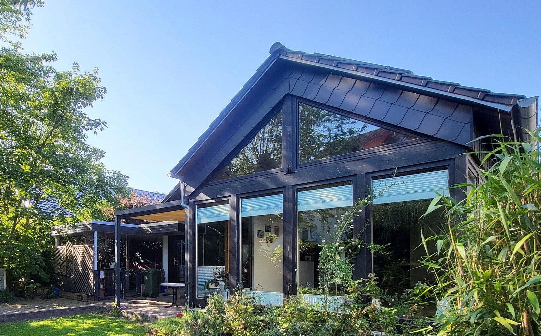 Prodej domu 175 m², pozemek 640 m², Sandhausen, Bádensko-Württembersko Prodej domu 175 m², pozemek 640 m², Sandhausen, Bádensko-Württembersko