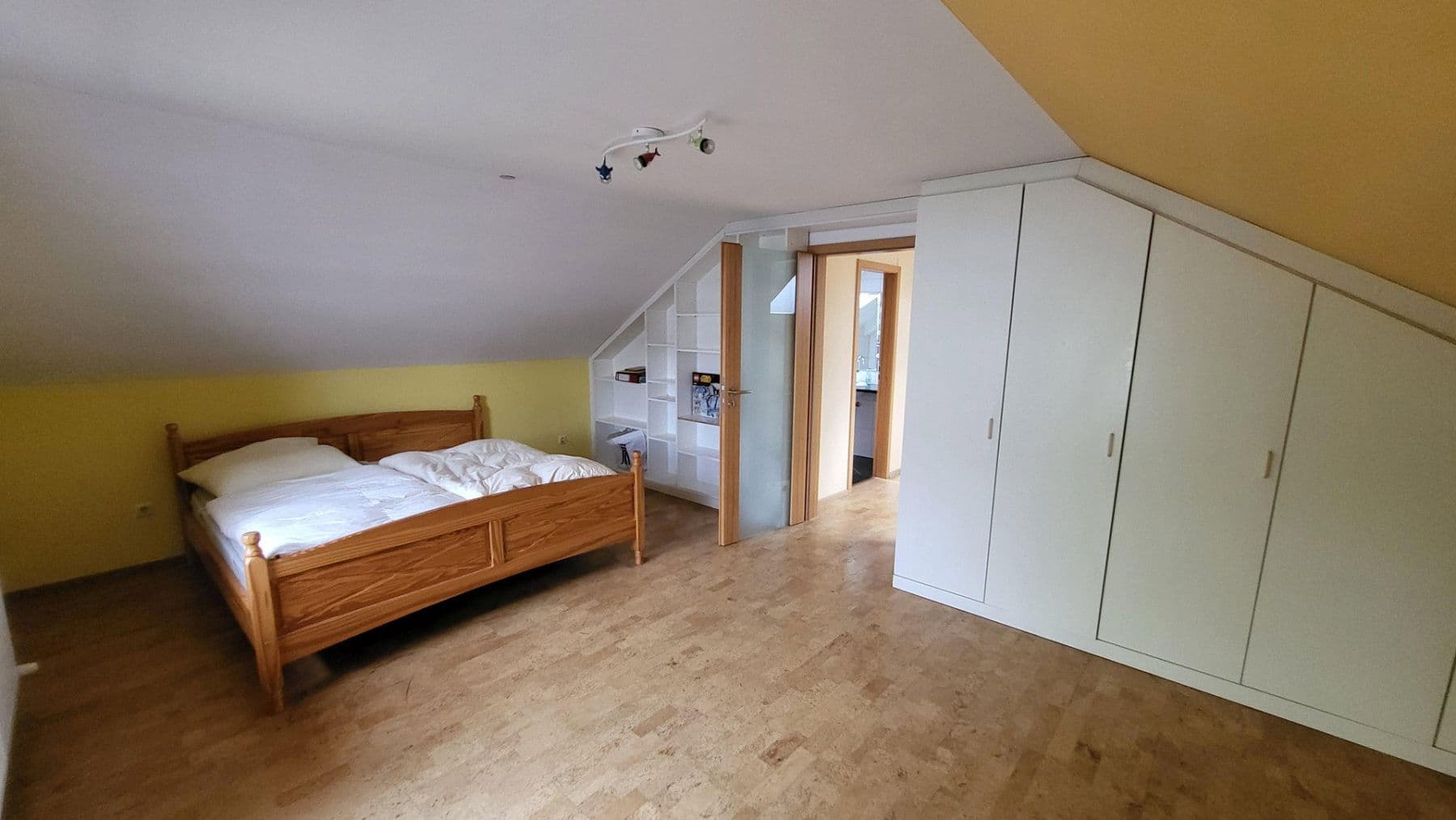 Prodej domu 175 m², pozemek 640 m², Sandhausen, Bádensko-Württembersko Prodej domu 175 m², pozemek 640 m², Sandhausen, Bádensko-Württembersko