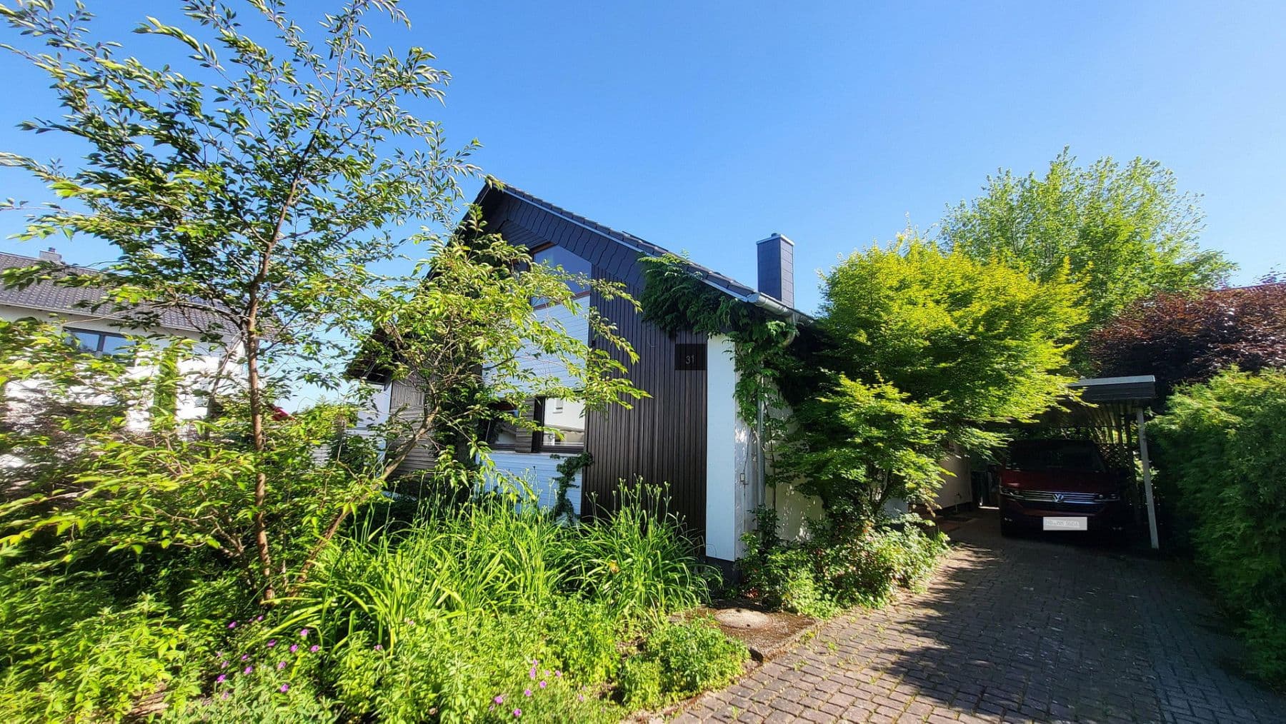 Prodej domu 175 m², pozemek 640 m², Sandhausen, Bádensko-Württembersko Prodej domu 175 m², pozemek 640 m², Sandhausen, Bádensko-Württembersko