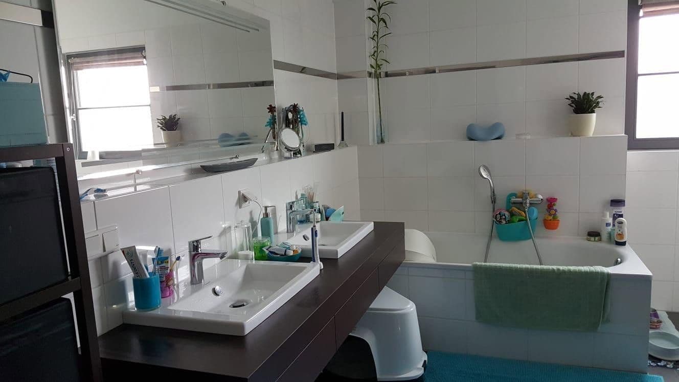 Pronájem bytu 3+1 105 m², Rostock, Mecklenburg-Vorpommern Pronájem bytu 3+1 105 m², Rostock, Mecklenburg-Vorpommern