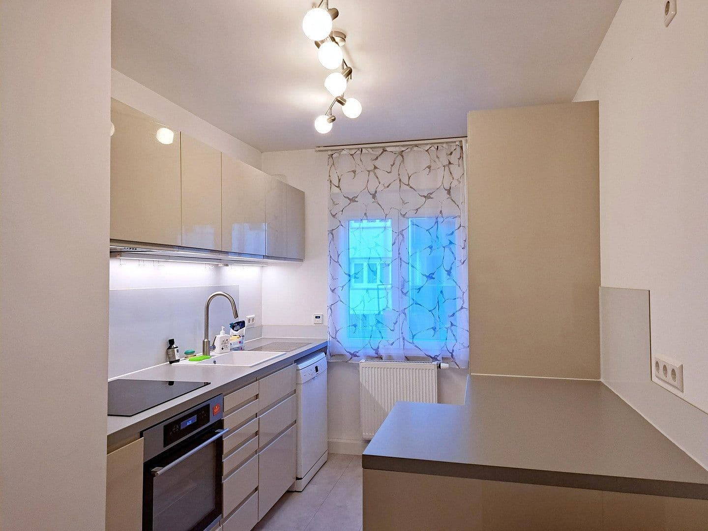 Prodej bytu 2+1 50 m², Stuttgart, Bádensko-Württembersko Prodej bytu 2+1 50 m², Stuttgart, Bádensko-Württembersko