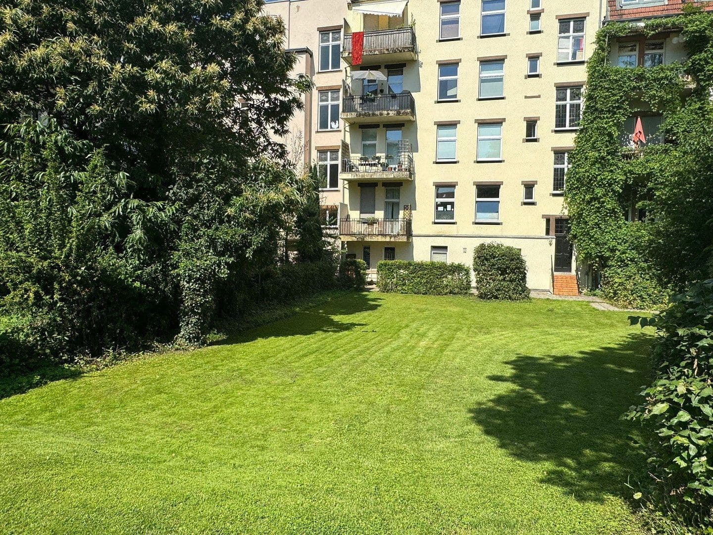 Pronájem bytu 3+1 110 m², Saarbrücken, Země Sársko Pronájem bytu 3+1 110 m², Saarbrücken, Země Sársko