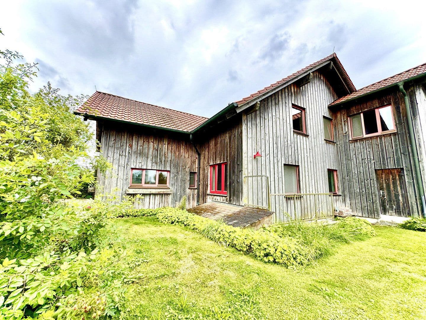 Prodej domu 262 m², pozemek 992 m², Illmensee, Bádensko-Württembersko Prodej domu 262 m², pozemek 992 m², Illmensee, Bádensko-Württembersko