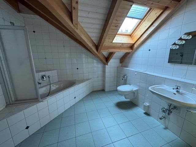 Prodej domu 262 m², pozemek 992 m², Illmensee, Bádensko-Württembersko Prodej domu 262 m², pozemek 992 m², Illmensee, Bádensko-Württembersko