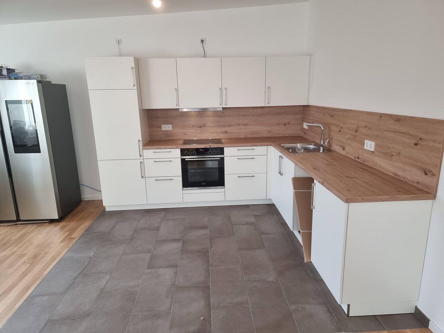 Pronájem bytu 3+1 135 m², Ingelheim am Rhein, Porýní-Falc Pronájem bytu 3+1 135 m², Ingelheim am Rhein, Porýní-Falc