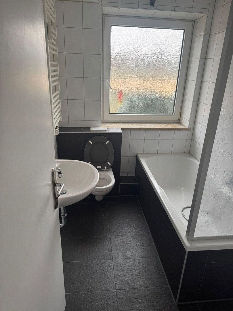 Pronájem bytu 3+1 75 m², Aichach, Bavorsko Pronájem bytu 3+1 75 m², Aichach, Bavorsko