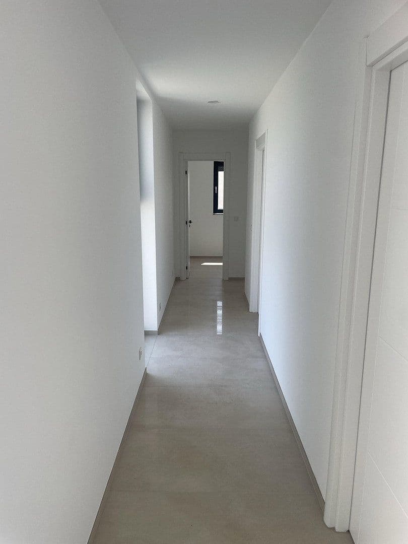 Pronájem bytu 3+1 97 m², Rüsselsheim am Main, Hessen Pronájem bytu 3+1 97 m², Rüsselsheim am Main, Hessen