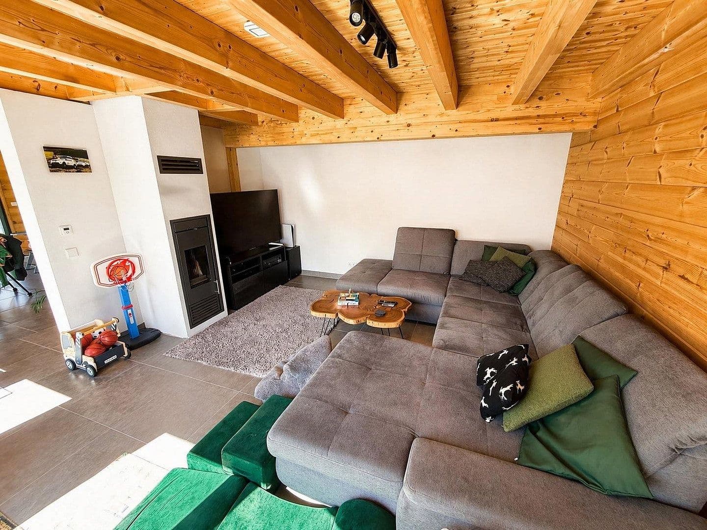 Prodej domu 167 m², pozemek 602 m², Spiegelberg, Bádensko-Württembersko Prodej domu 167 m², pozemek 602 m², Spiegelberg, Bádensko-Württembersko