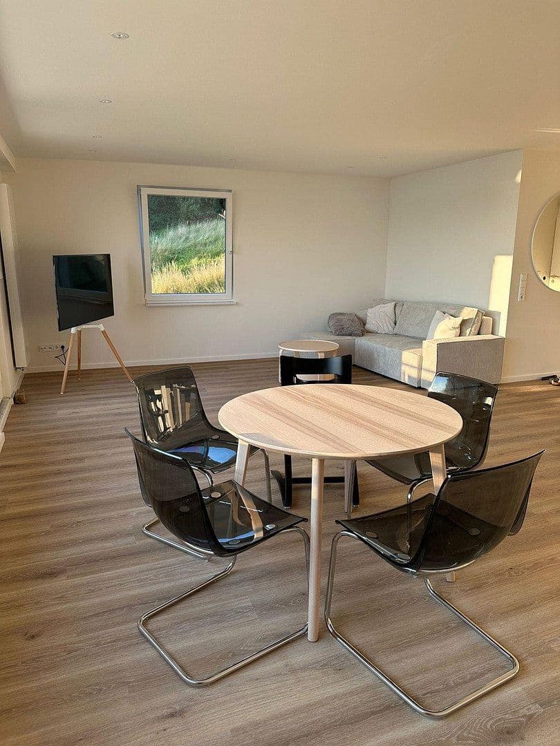Pronájem bytu 2+1 78 m², Bergstraße 7h, Heikendorf, Šlesvicko-Holštýnsko Pronájem bytu 2+1 78 m², Bergstraße 7h, Heikendorf, Šlesvicko-Holštýnsko