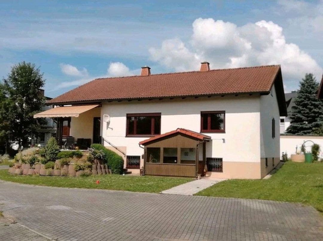 Prodej domu 250 m², pozemek 4.000 m², Thiersheim, Bavorsko Prodej domu 250 m², pozemek 4.000 m², Thiersheim, Bavorsko