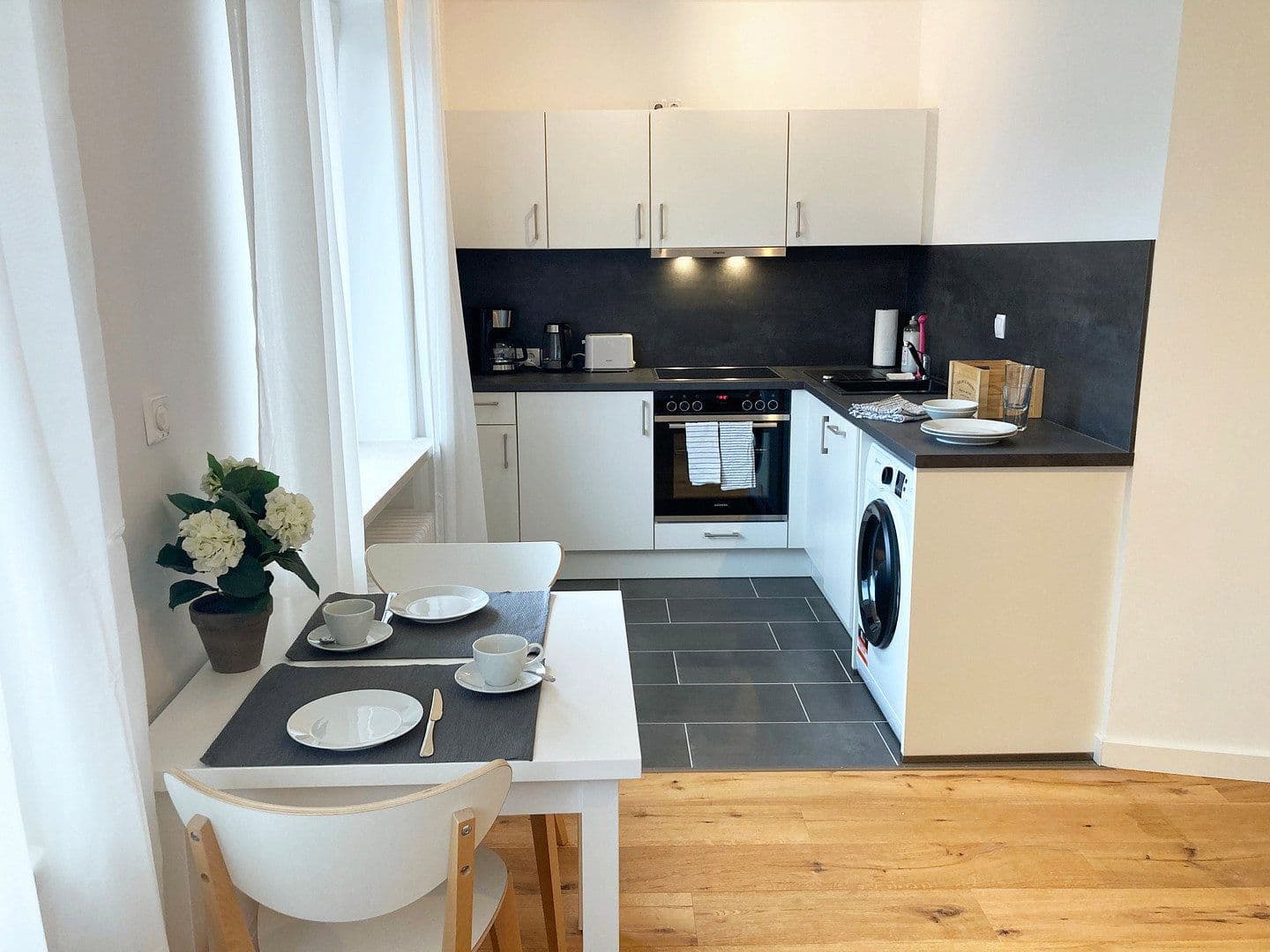 Pronájem bytu 1+1 27 m², Borsteler Chaussee 177, Hamburg, Hamburg Pronájem bytu 1+1 27 m², Borsteler Chaussee 177, Hamburg, Hamburg