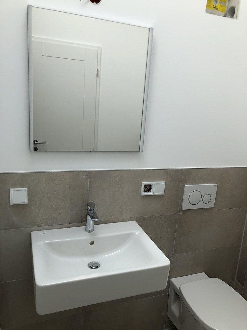 Pronájem bytu 2+1 69 m², Seeheim-Jugenheim, Hessen Pronájem bytu 2+1 69 m², Seeheim-Jugenheim, Hessen