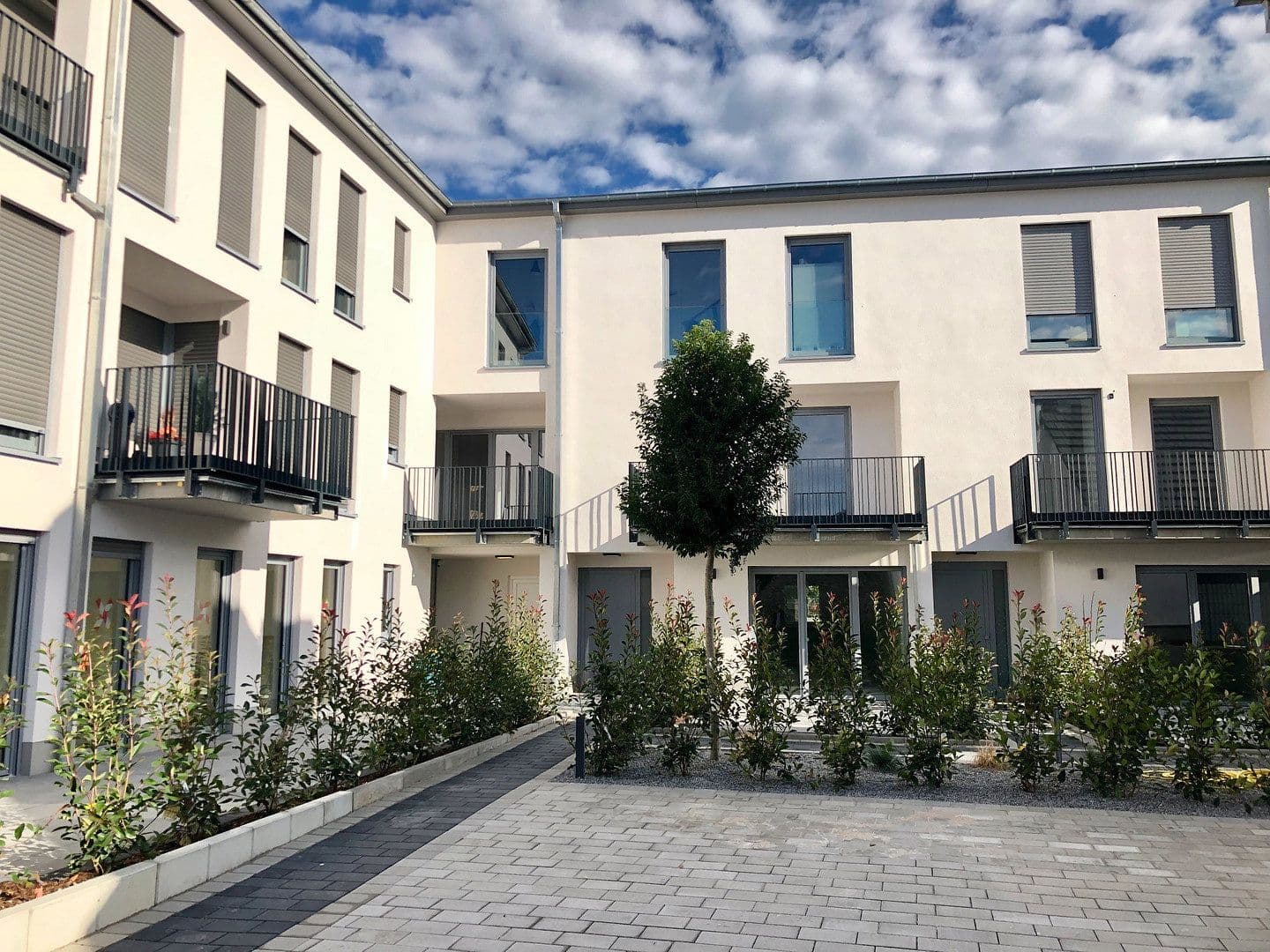 Pronájem bytu 2+1 69 m², Seeheim-Jugenheim, Hessen Pronájem bytu 2+1 69 m², Seeheim-Jugenheim, Hessen