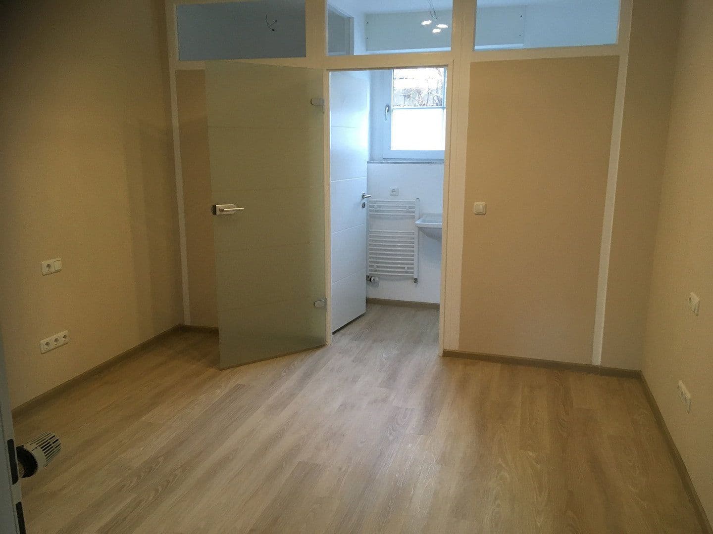 Pronájem bytu 3+1 50 m², Köln, Severní Porýní-Vestfálsko Pronájem bytu 3+1 50 m², Köln, Severní Porýní-Vestfálsko
