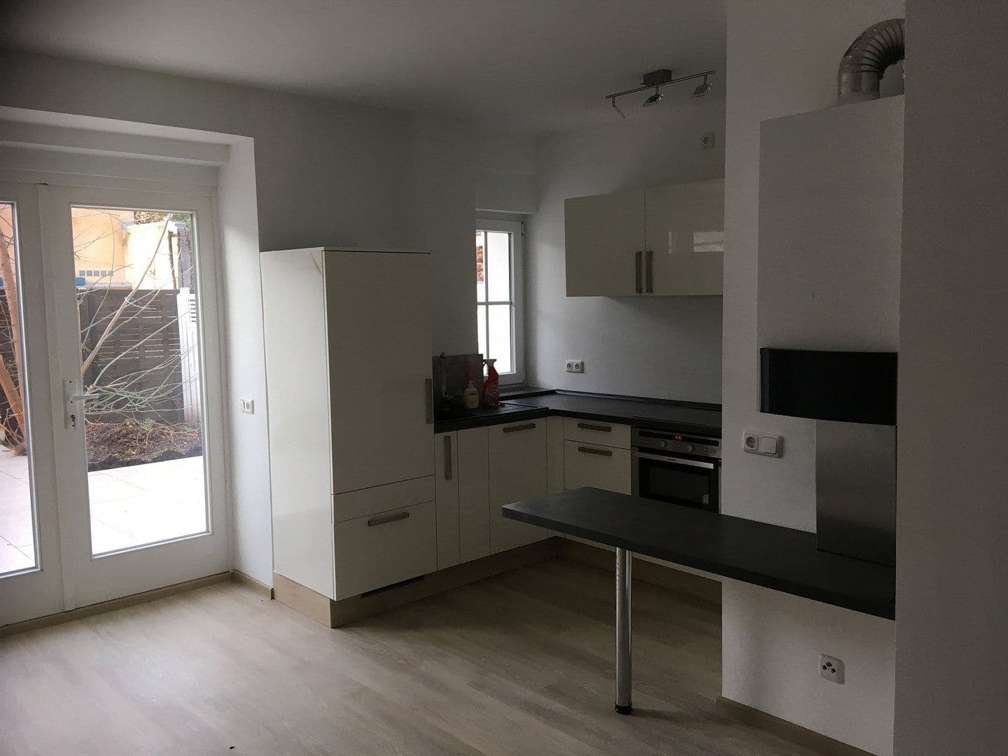Pronájem bytu 3+1 50 m², Köln, Severní Porýní-Vestfálsko Pronájem bytu 3+1 50 m², Köln, Severní Porýní-Vestfálsko