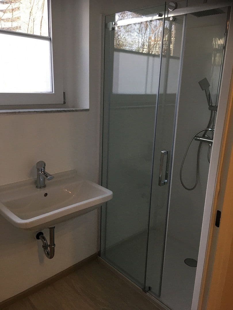Pronájem bytu 3+1 50 m², Köln, Severní Porýní-Vestfálsko Pronájem bytu 3+1 50 m², Köln, Severní Porýní-Vestfálsko