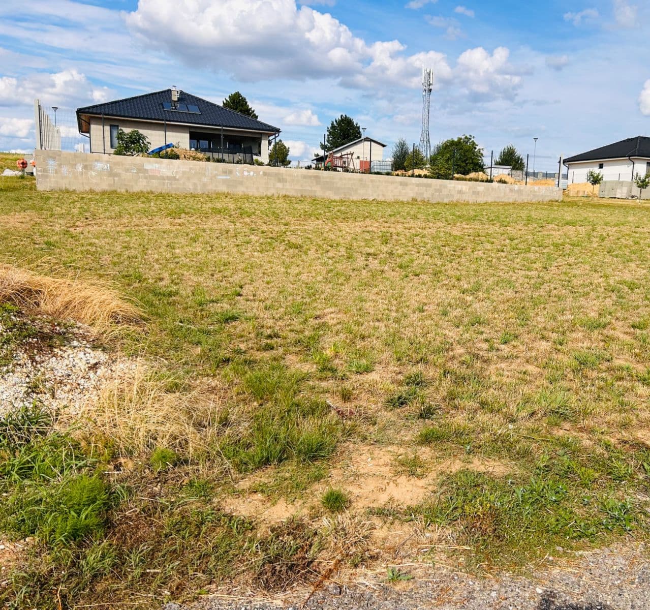 Prodej pozemku 531 m², Golianovo, Nitriansky kraj Prodej pozemku 531 m², Golianovo, Nitriansky kraj