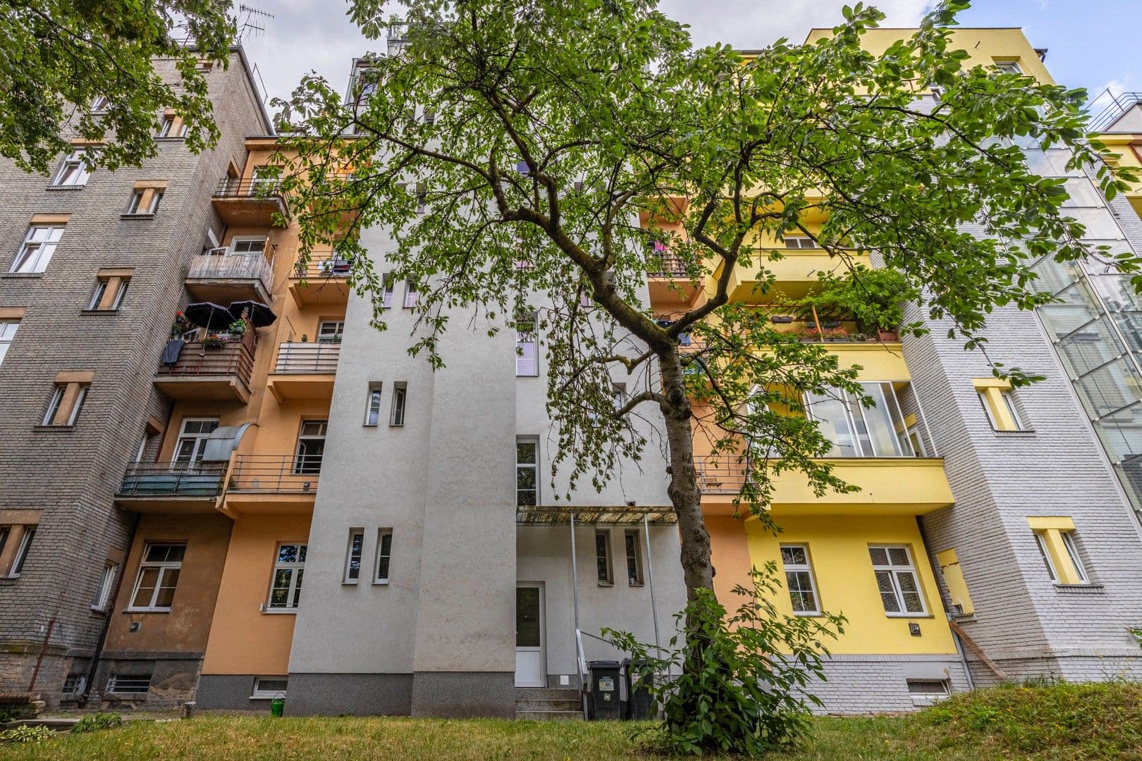 Pronájem bytu 1+1 40 m², 5.Května, Praha, Praha Pronájem bytu 1+1 40 m², 5.Května, Praha, Praha