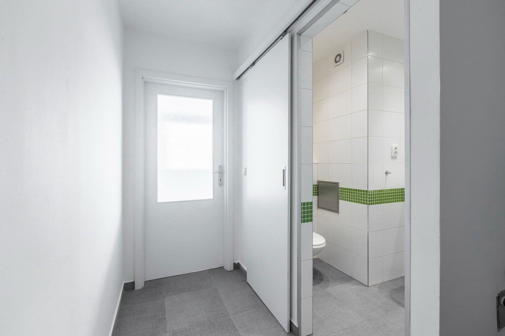 Pronájem bytu 1+kk 29 m², Dělnická, Praha, Praha Pronájem bytu 1+kk 29 m², Dělnická, Praha, Praha