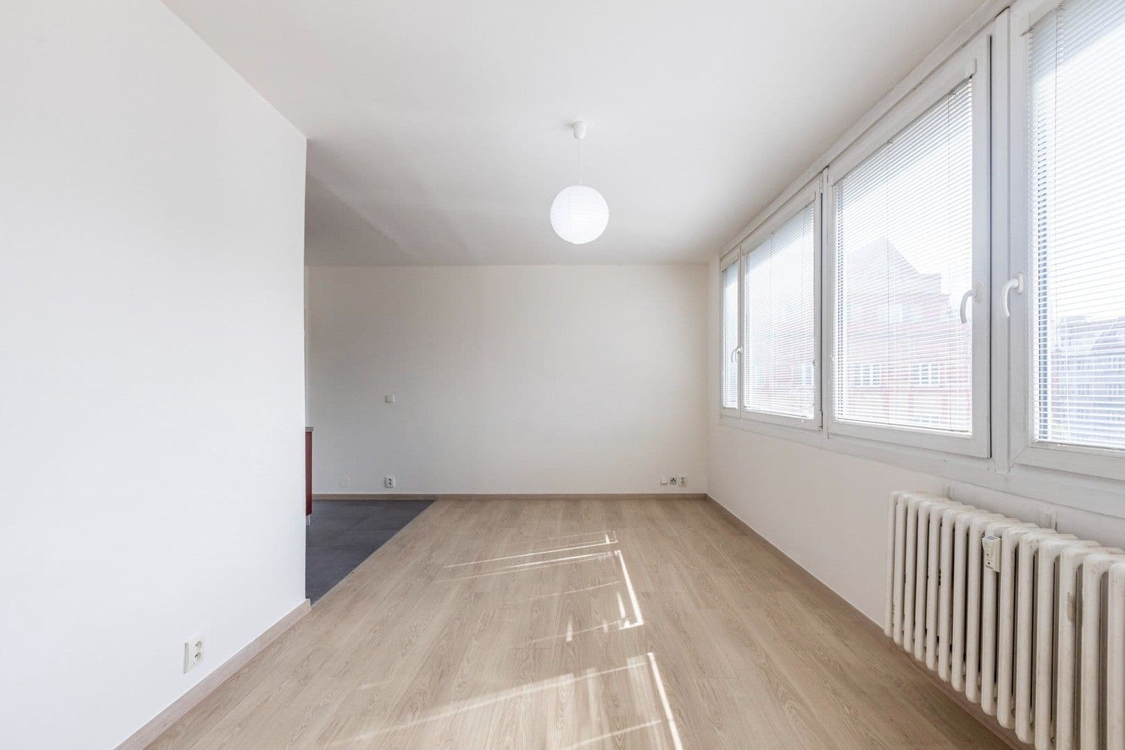 Pronájem bytu 1+kk 29 m², Dělnická, Praha, Praha Pronájem bytu 1+kk 29 m², Dělnická, Praha, Praha