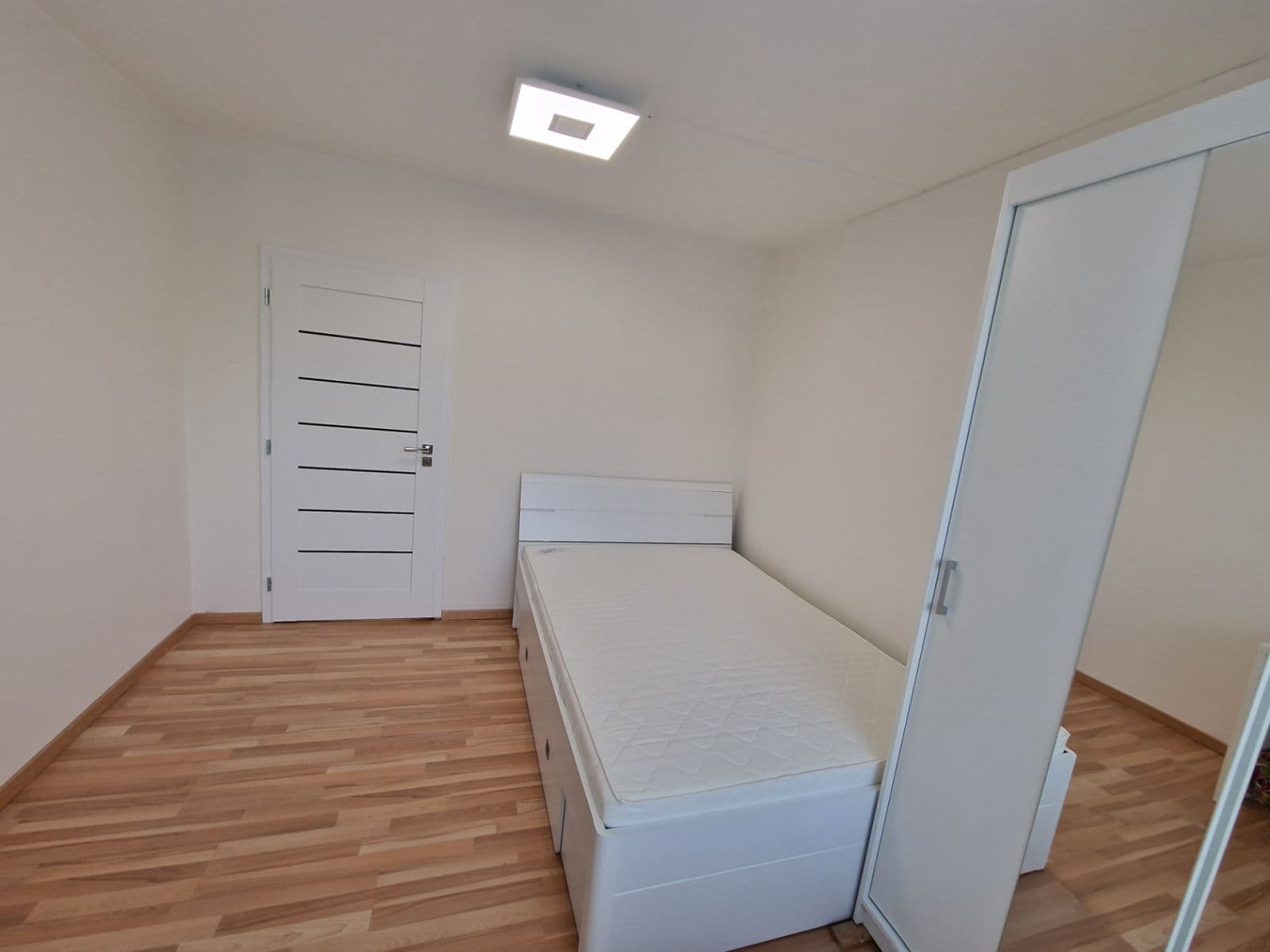 Pronájem bytu 3+1 70 m², Plamínkové, Praha, Praha Pronájem bytu 3+1 70 m², Plamínkové, Praha, Praha