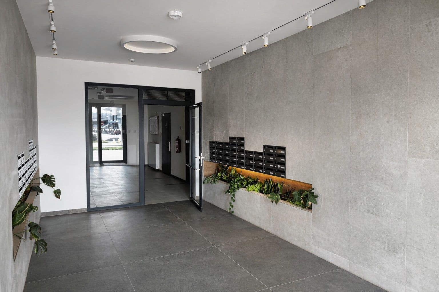 Pronájem bytu 1+kk 40 m², V Třešňovce, Praha, Praha Pronájem bytu 1+kk 40 m², V Třešňovce, Praha, Praha