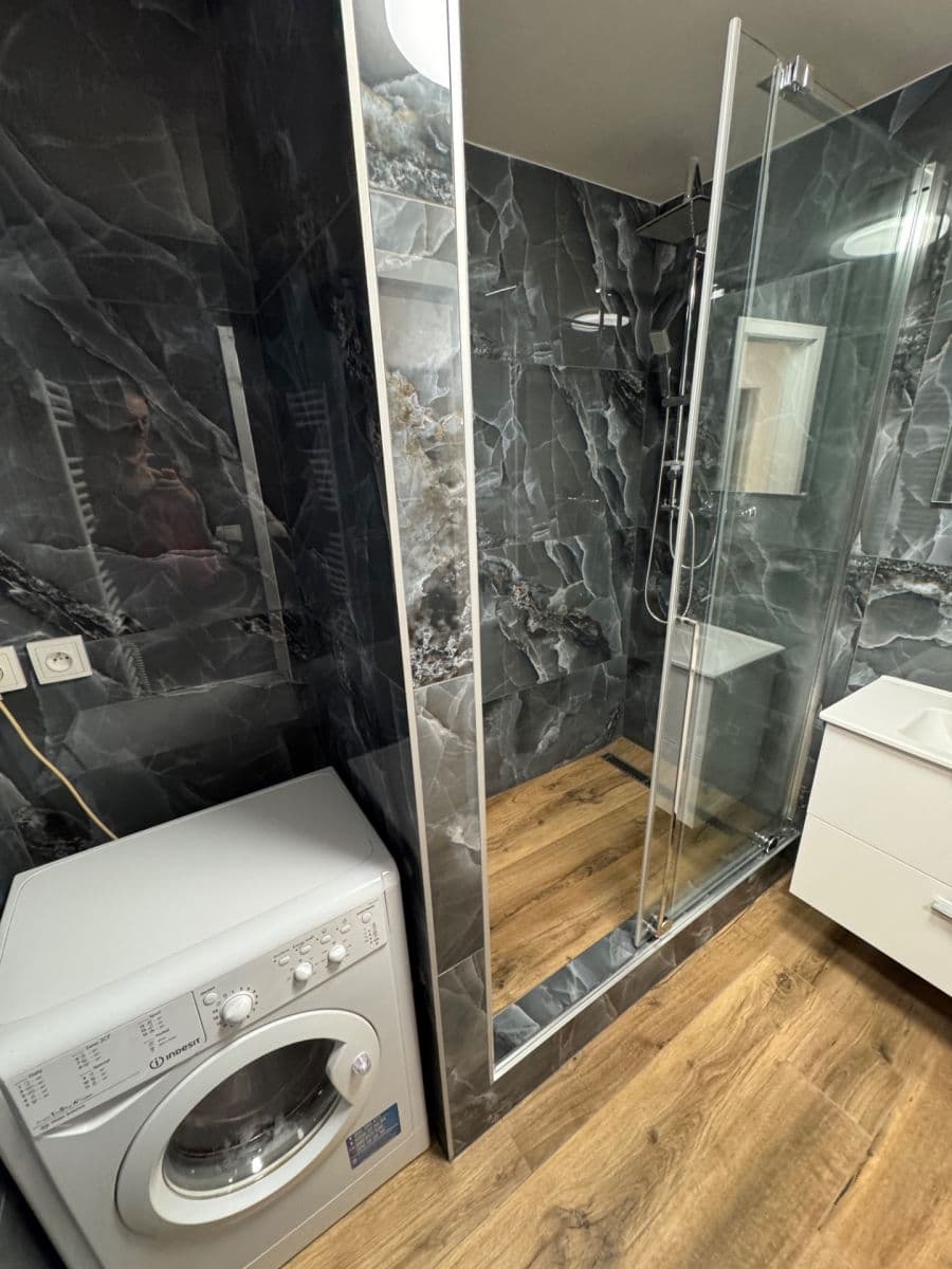 Pronájem bytu 3+1 73 m², Pod Strání, Praha, Praha Pronájem bytu 3+1 73 m², Pod Strání, Praha, Praha