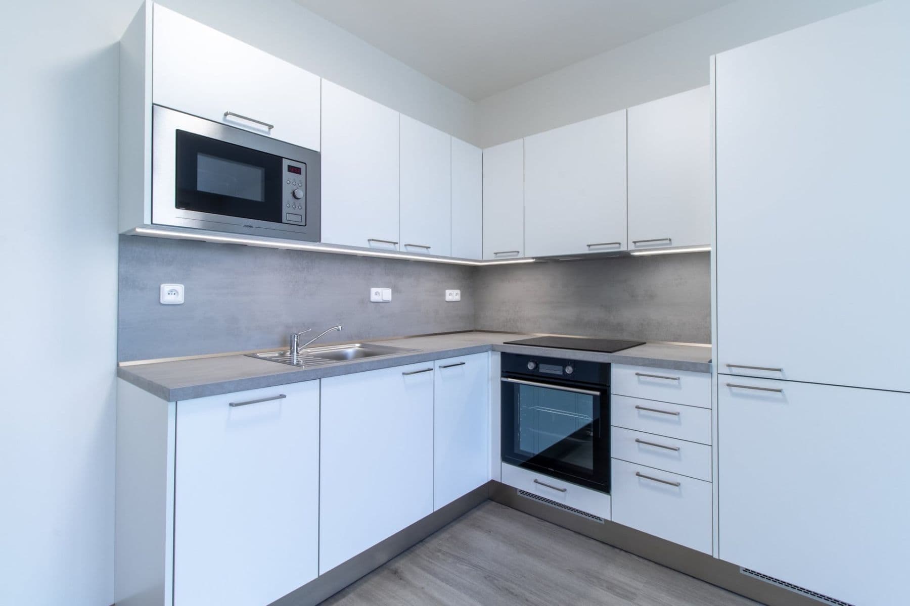 Pronájem bytu 2+kk 45 m², Pod Harfou, Praha, Praha Pronájem bytu 2+kk 45 m², Pod Harfou, Praha, Praha