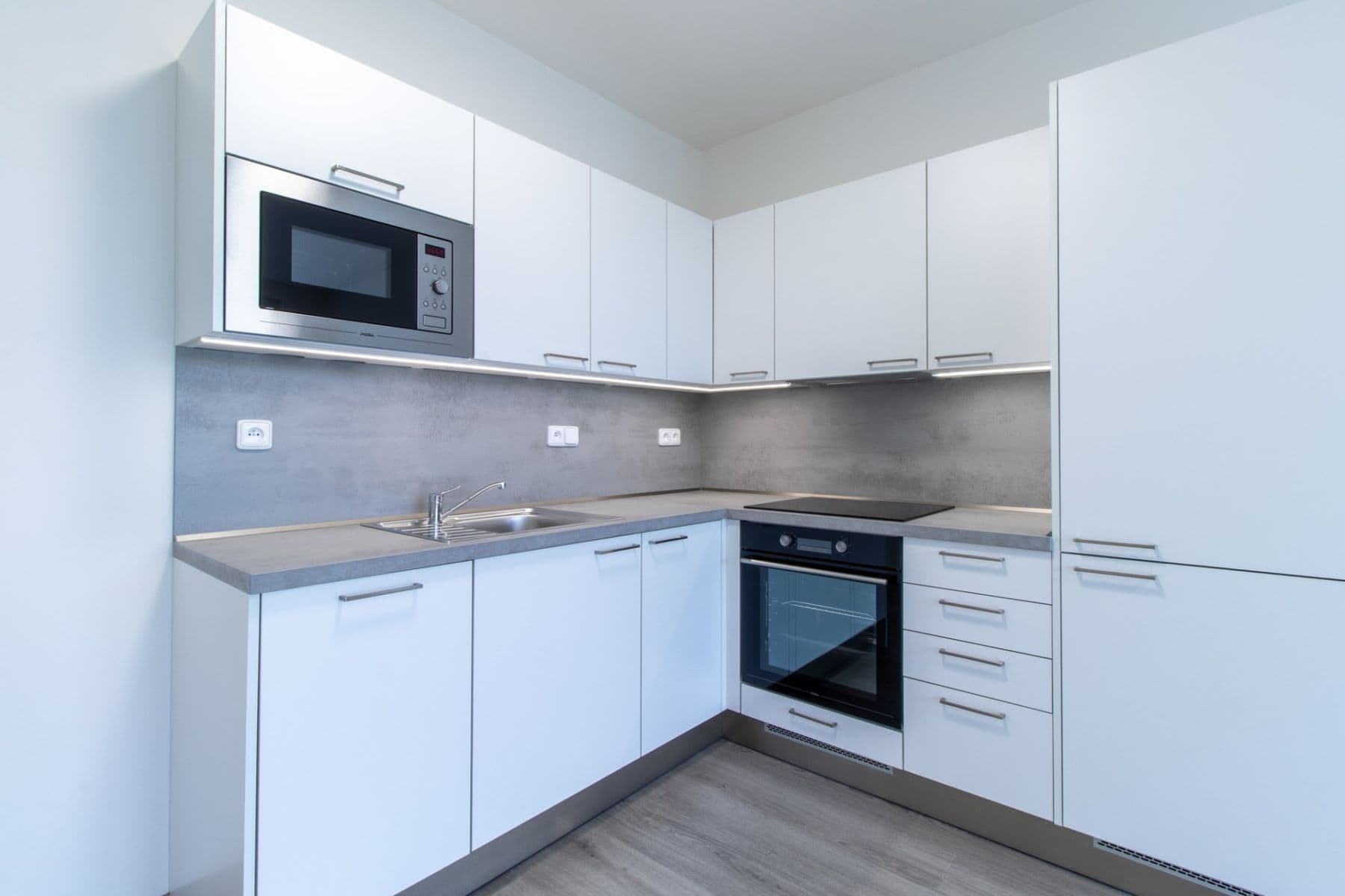 Pronájem bytu 2+kk 45 m², Pod Harfou, Praha, Praha Pronájem bytu 2+kk 45 m², Pod Harfou, Praha, Praha