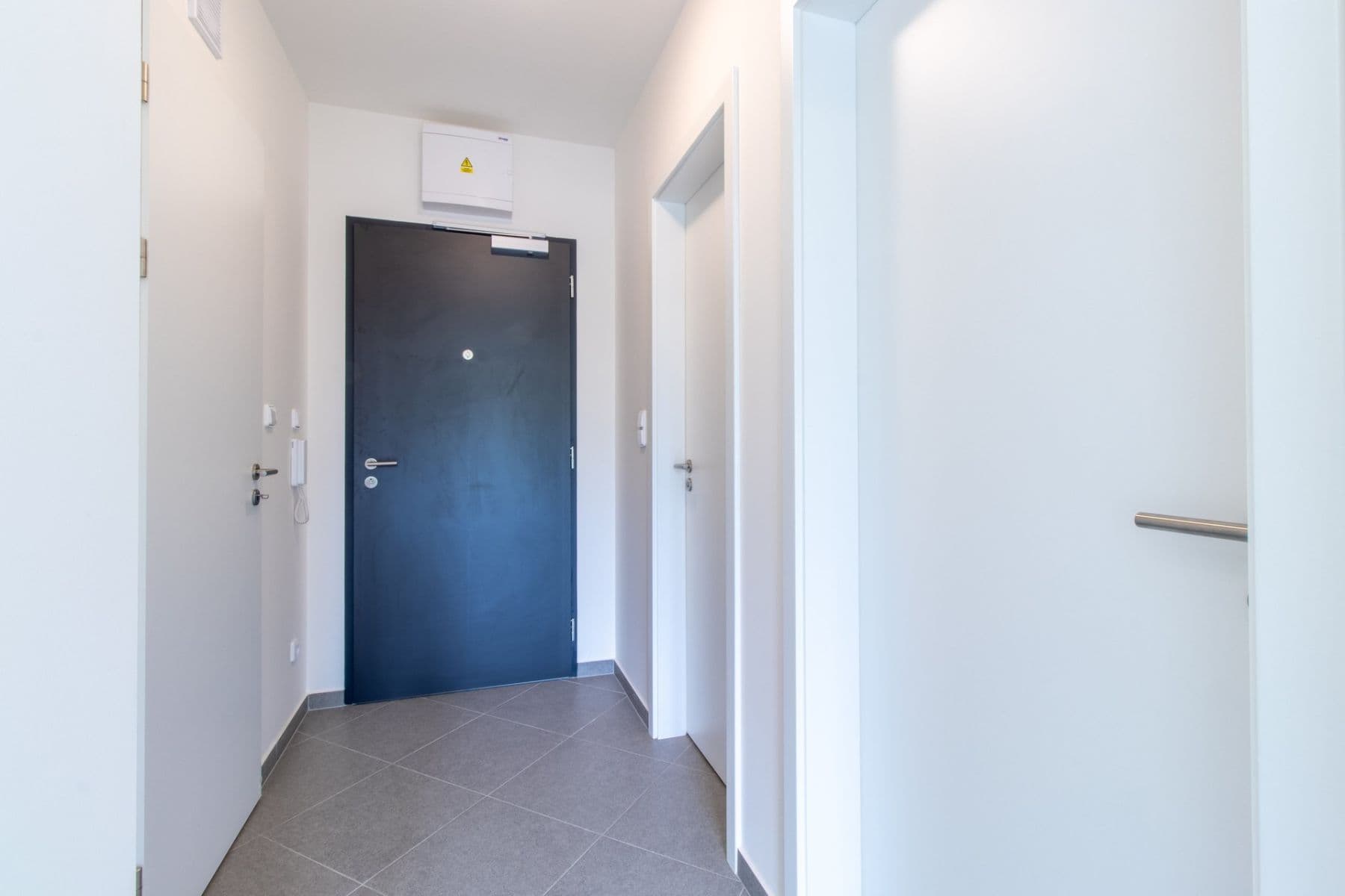 Pronájem bytu 2+kk 44 m², Pod Harfou, Praha, Praha Pronájem bytu 2+kk 44 m², Pod Harfou, Praha, Praha