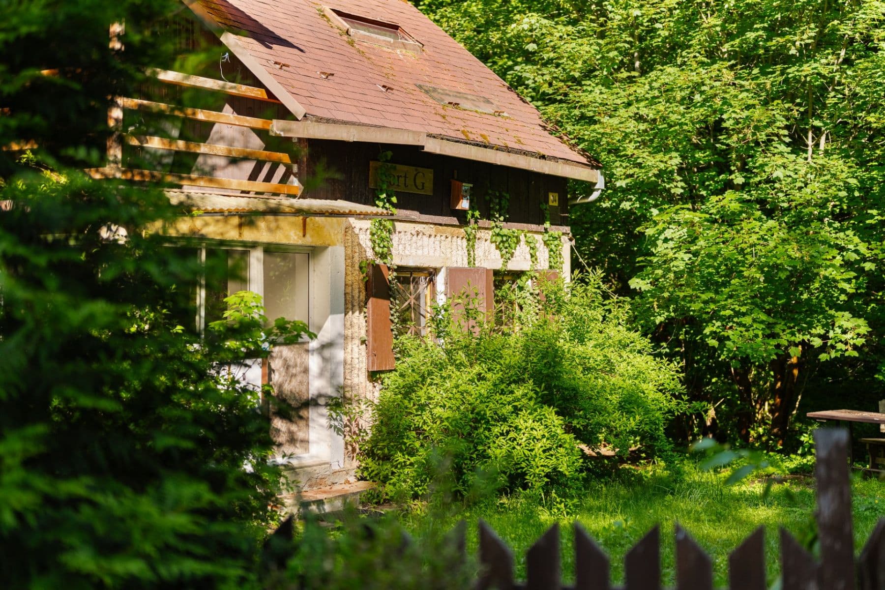 Prodej chaty, chalupy 79 m², pozemek 1.171 m², Mořinka, Středočeský kraj Prodej chaty, chalupy 79 m², pozemek 1.171 m², Mořinka, Středočeský kraj