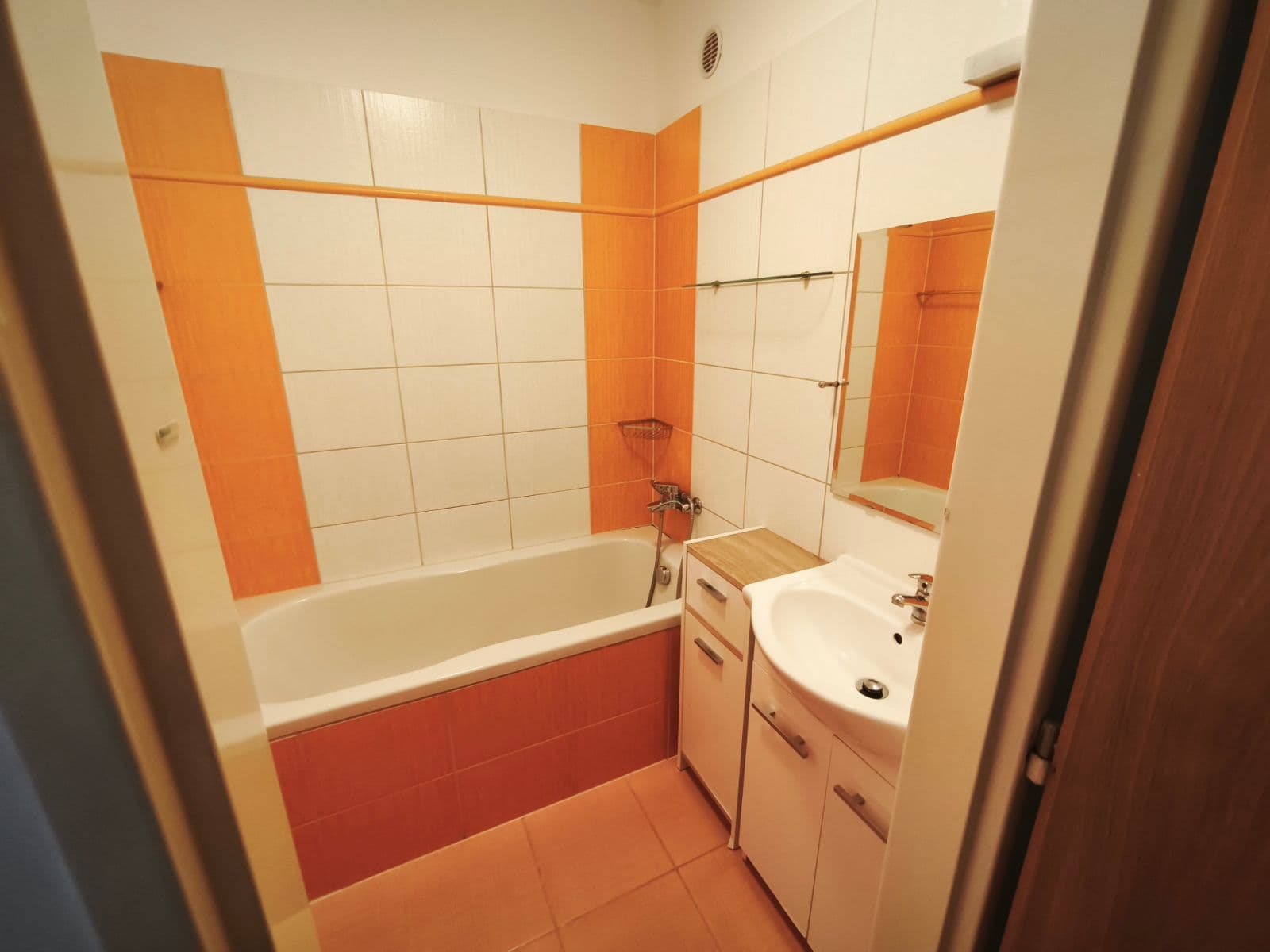 Pronájem bytu 1+1 40 m², Lábkova, Plzeň, Plzeňský kraj Pronájem bytu 1+1 40 m², Lábkova, Plzeň, Plzeňský kraj