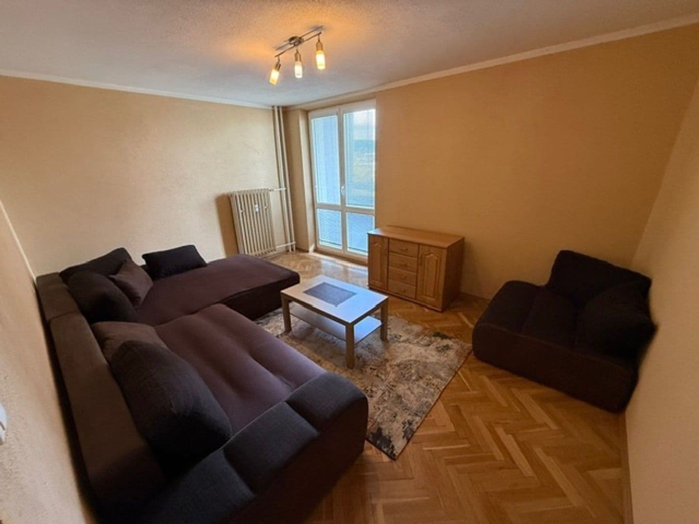 Pronájem bytu 3+1 64 m², Račianska, Nové Mesto, Bratislavský kraj Pronájem bytu 3+1 64 m², Račianska, Nové Mesto, Bratislavský kraj