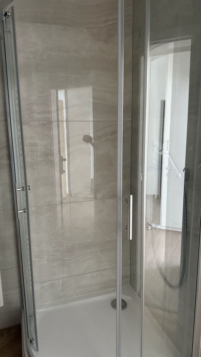 Pronájem bytu 1+kk 33 m², Faměrovo náměstí, Brno, Jihomoravský kraj Pronájem bytu 1+kk 33 m², Faměrovo náměstí, Brno, Jihomoravský kraj