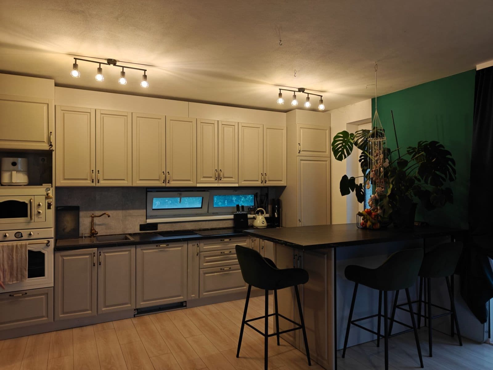 Pronájem bytu 3+kk 80 m², Pod Zahrady, Přezletice, Středočeský kraj Pronájem bytu 3+kk 80 m², Pod Zahrady, Přezletice, Středočeský kraj
