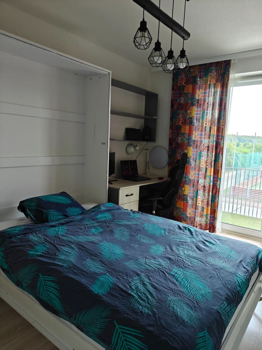 Pronájem bytu 3+kk 80 m², Pod Zahrady, Přezletice, Středočeský kraj Pronájem bytu 3+kk 80 m², Pod Zahrady, Přezletice, Středočeský kraj