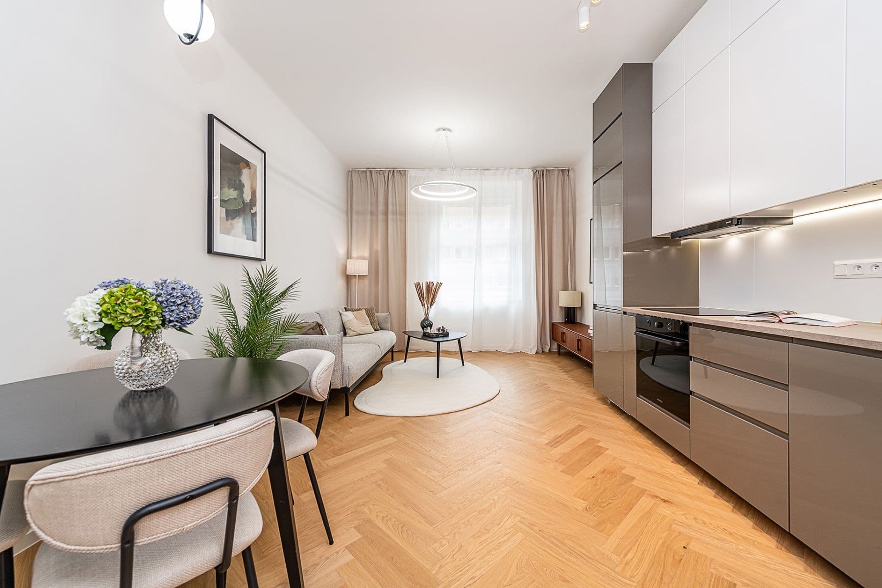 Prodej bytu 2+kk 51 m², Dělnická, Praha, Praha Prodej bytu 2+kk 51 m², Dělnická, Praha, Praha