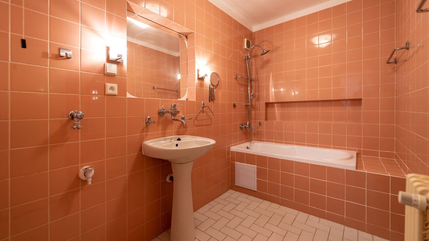 Prodej bytu 3+1 85 m², Zeyerova, Písek, Jihočeský kraj Prodej bytu 3+1 85 m², Zeyerova, Písek, Jihočeský kraj